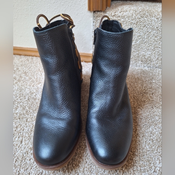 Korks Belaya Black Lace Up Detailing Booties Side Zip Womens Size 8 - Picture 5 of 9